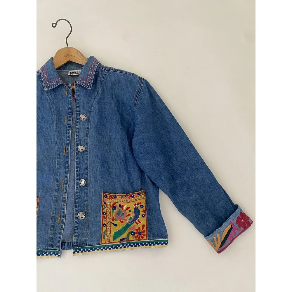 Chicos Denim Jacket Sz 1 Embellished Embroidered Birds & Floral Buffalo Button - Picture 3 of 16